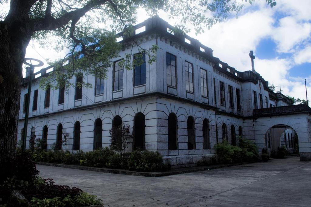 Hotel Cosmopolitan Baguio City Eksteriør bilde